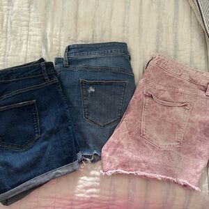 3 Pairs Universal Threads Jean Shorts